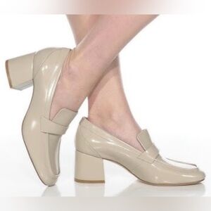 Stuart Weitzman Women’s Sleek 60 Loafers in Dune Size 7.5 B